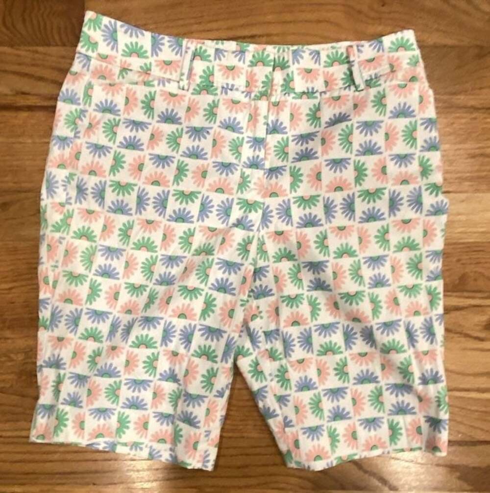 Talbots Women's Perfect Short in Blocked Daisy Print